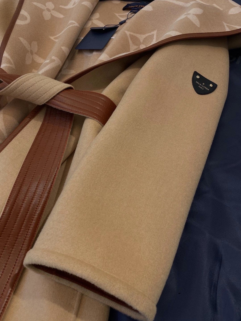 Louis Vuitton GIANT MONOGRAM JACQUARD WRAP COAT IN CAMEL