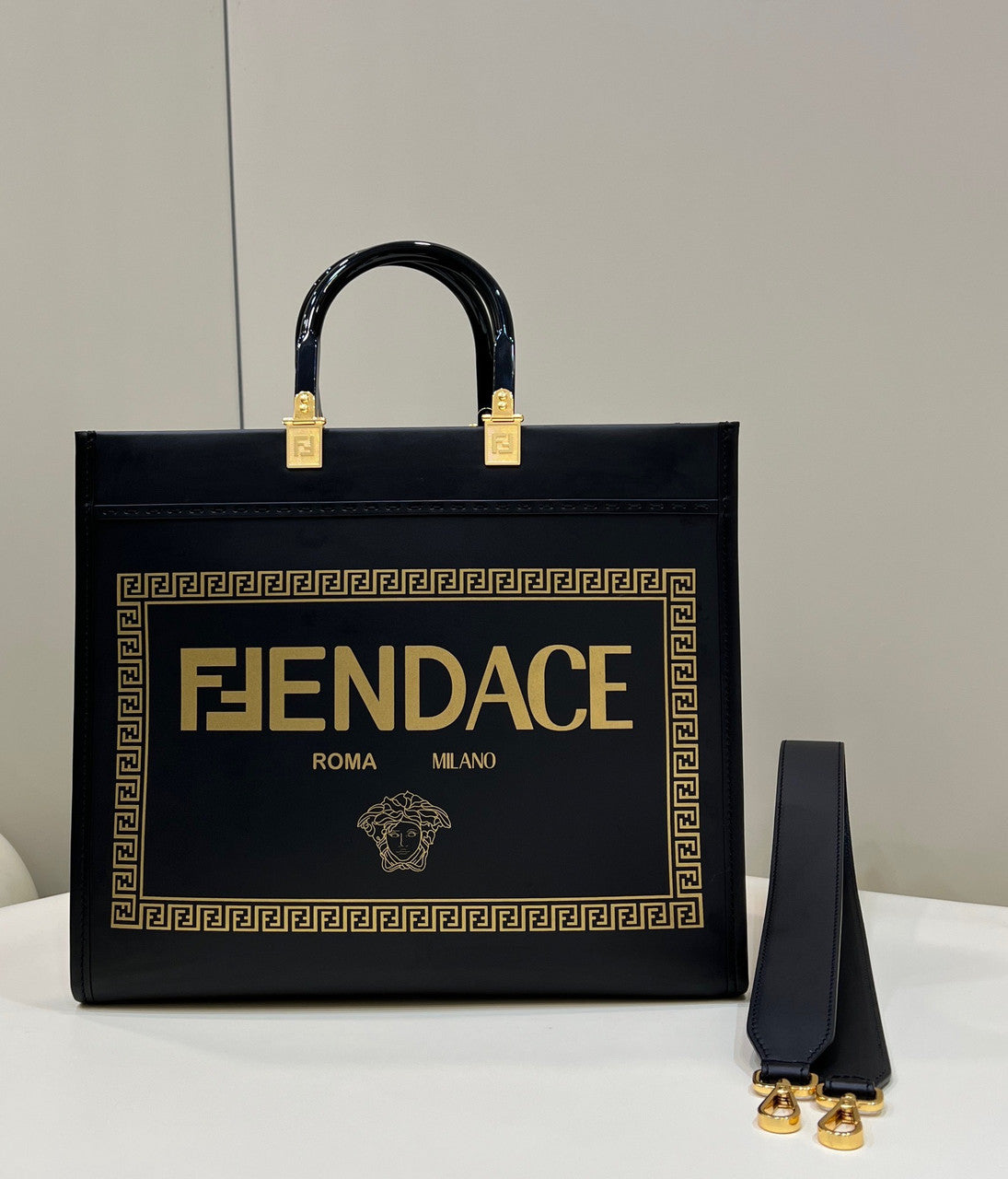 Fendi Sunshine Medium Fendace Printed black leather Logo shopper
