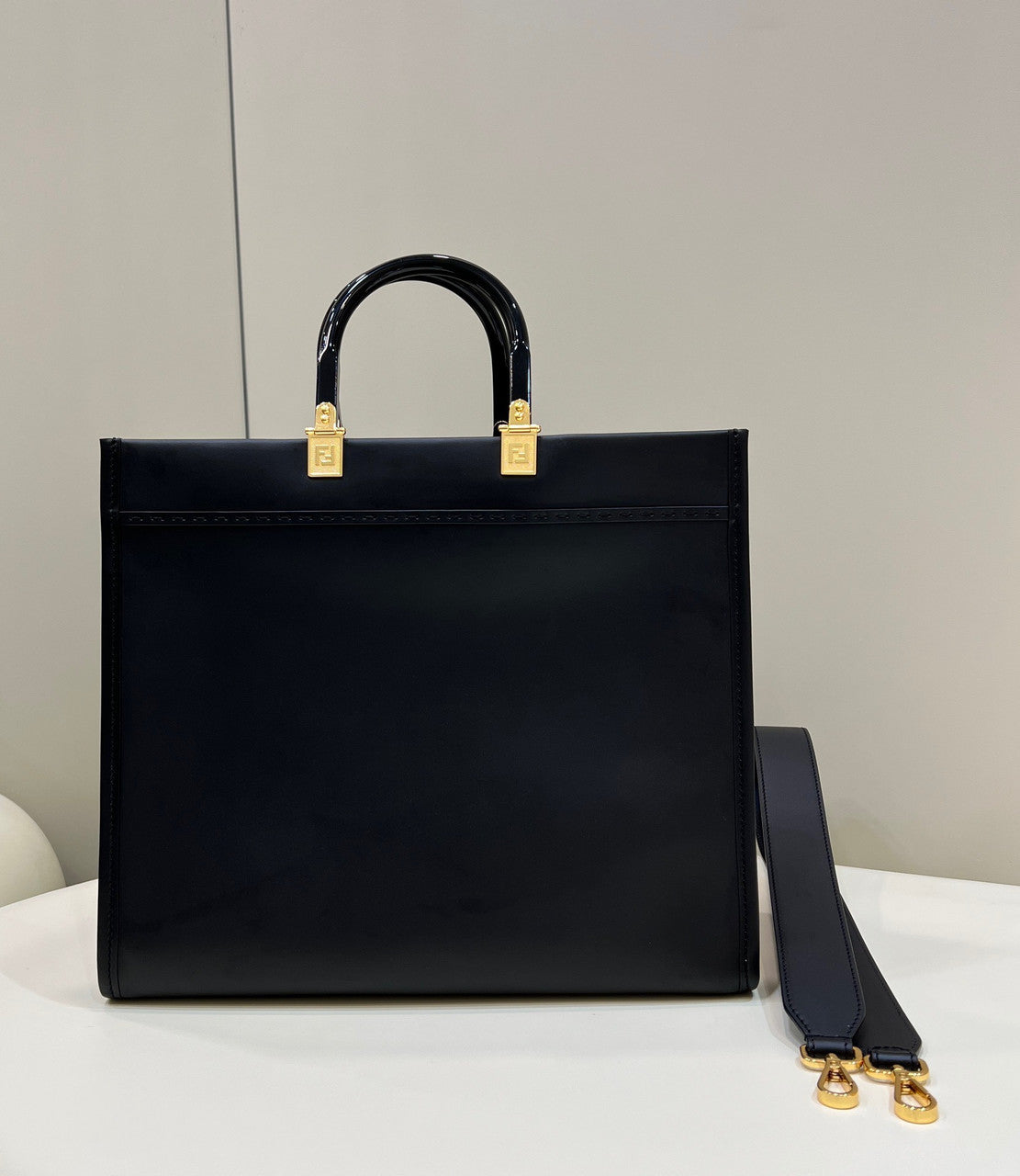 Fendi Sunshine Medium Fendace Printed black leather Logo shopper