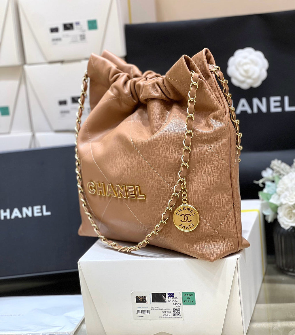 CHANEL FALL-WINTER 2024/25 22 SMALL HANDBAG CAMEL