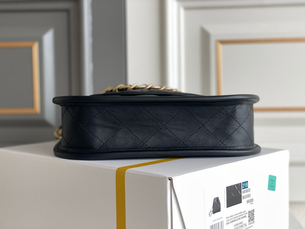 Chanel HOBO HANDBAG 2024