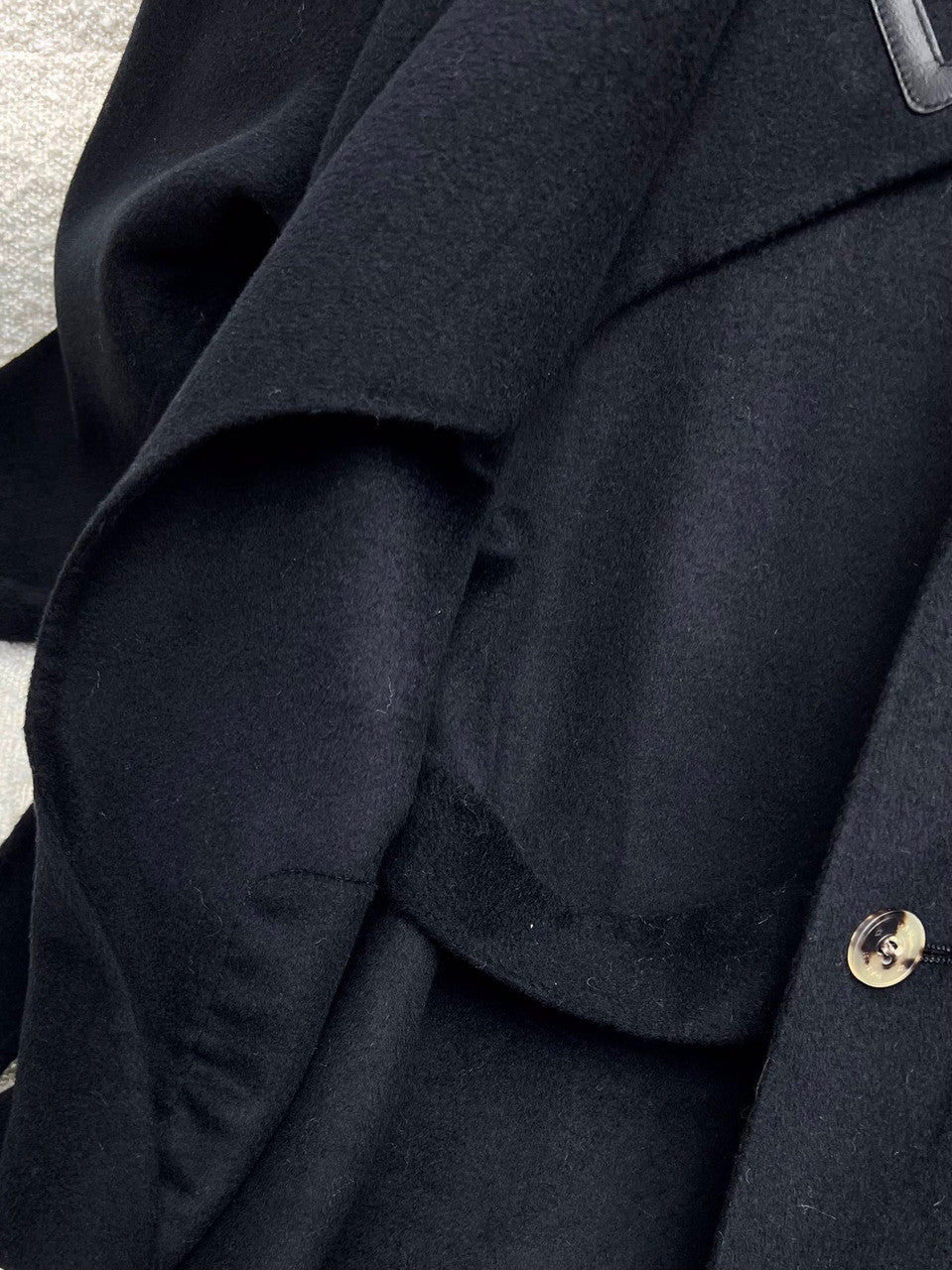 Hermès black cashmere Wrap coats 2023