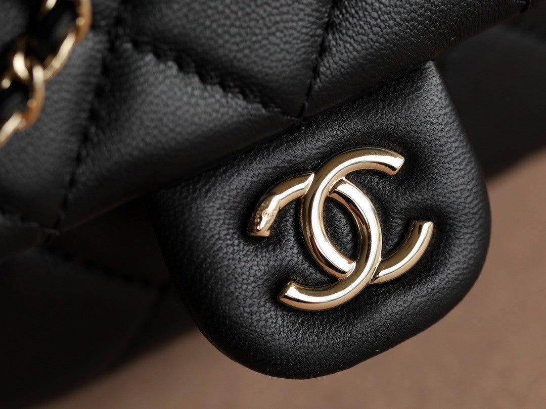 CHANEL 22C Black Crinkled Calfskin Duma Backpack