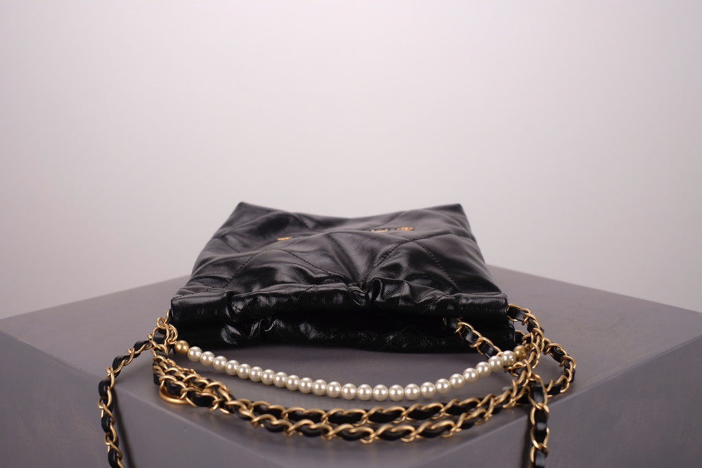 CHANEL 22 MINI HANDBAG GOLD LOGO BLACK SS2023 BLACK