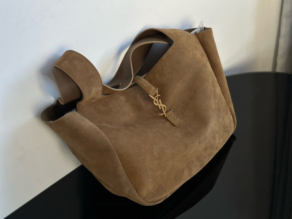 Saint Laurent LE 5 À 7 BEA IN SUEDE