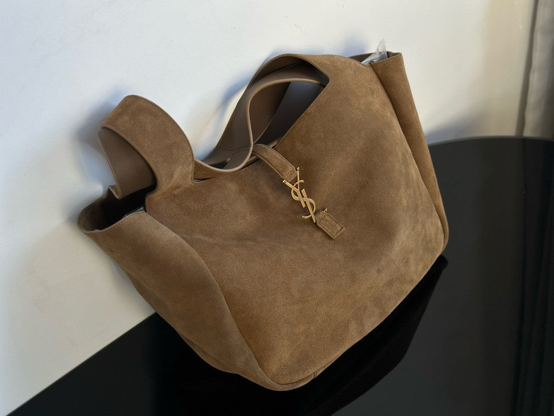 Saint Laurent LE 5 À 7 BEA IN SUEDE