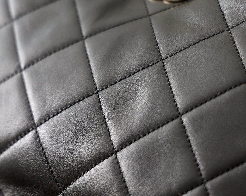 Chanel HOBO HANDBAG 2022