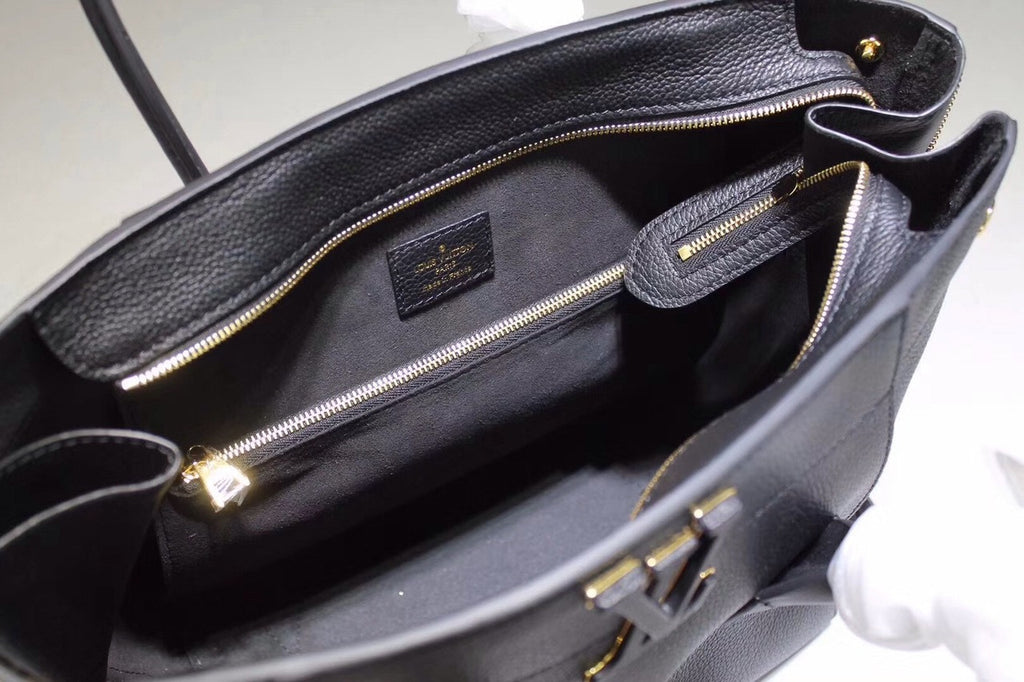 Louis Vuitton FREEDOM M54843