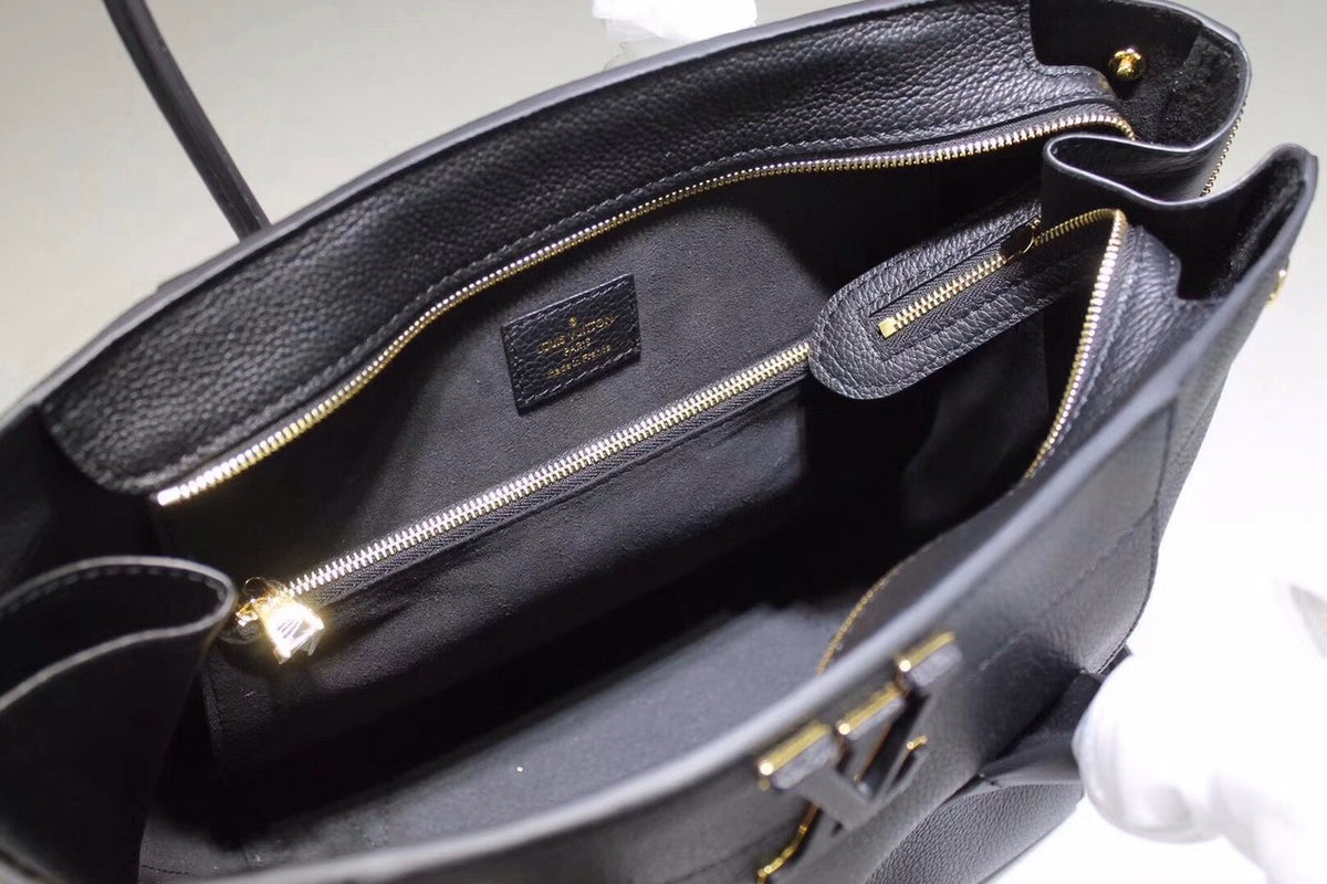 Louis Vuitton FREEDOM M54843