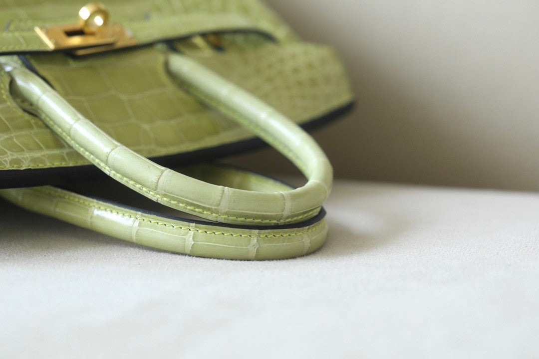 Hermès Birkin 25 Vert Anis Shiny  Crocodile Niloticus Gold Hardware