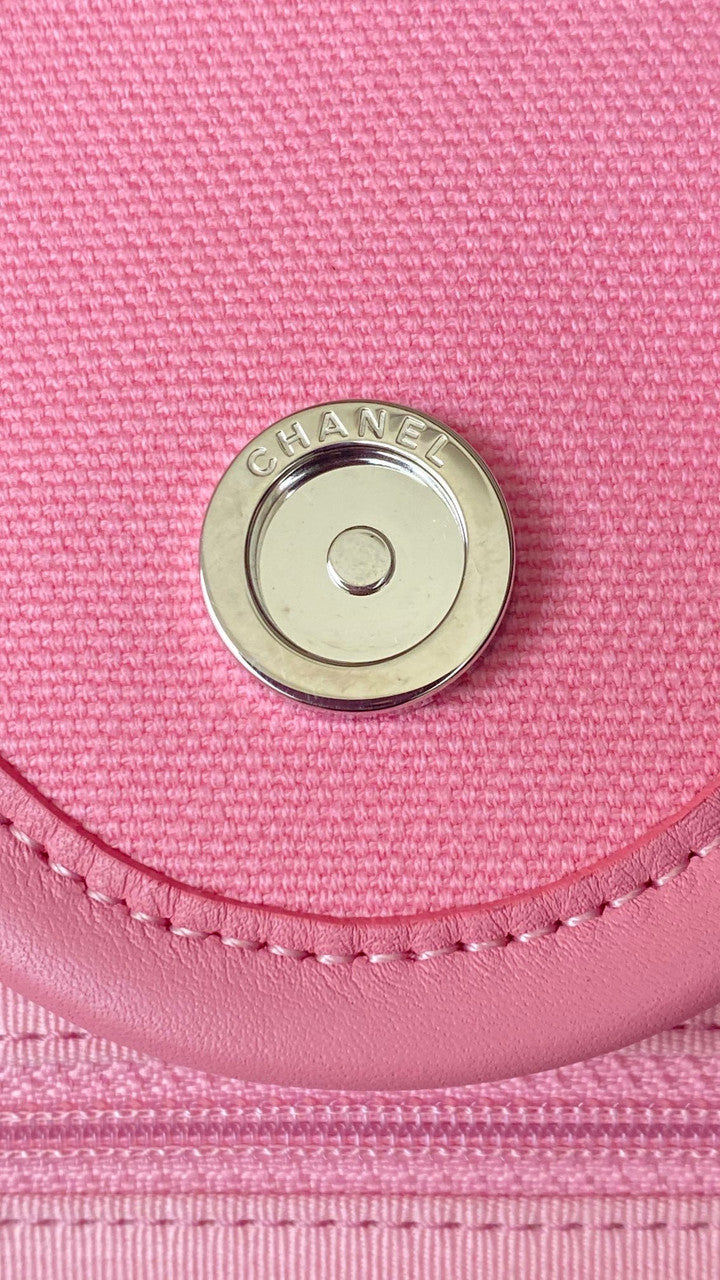 Chanel LARGE TOTE WITH PEARL