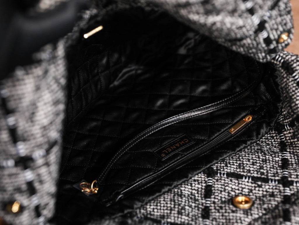 CHANEL Wool Tweed  22 HANDBAG