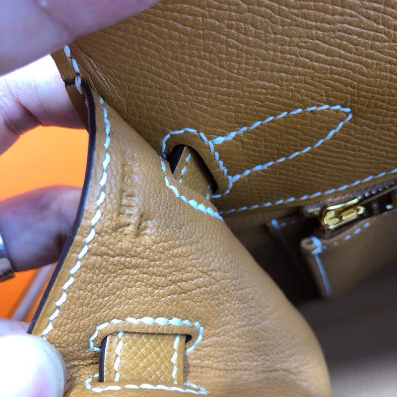 Hermes 1H Toffee Kelly 28 cm Epsom Gold Hardware