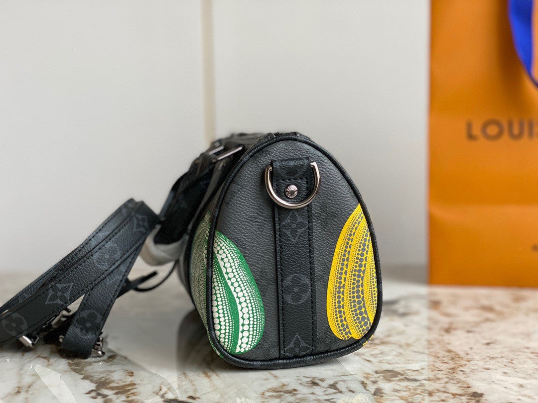 Louis Vuitton M46437 LV x YK Keepall 25