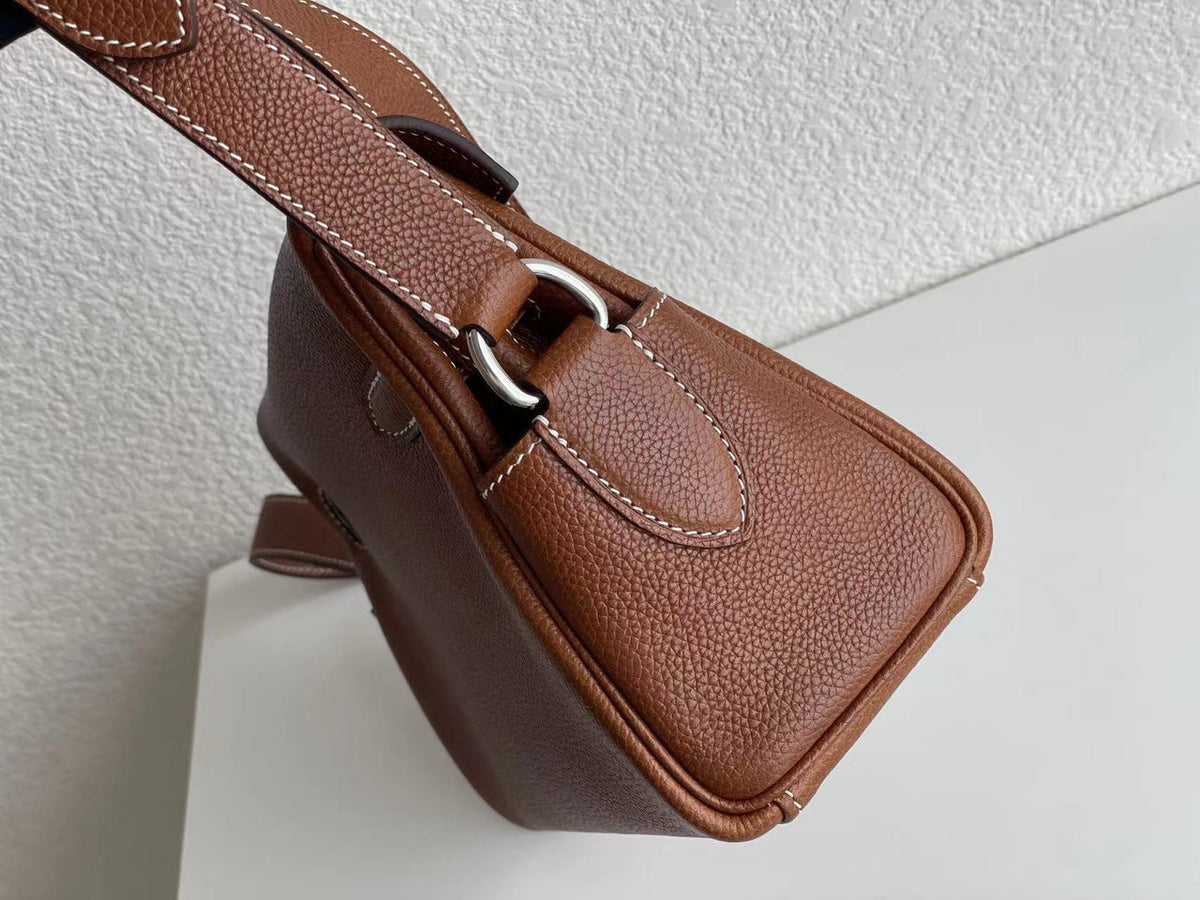 HERMES Kelly Messenger 27 GOLD TOGO palladium HARDWARE