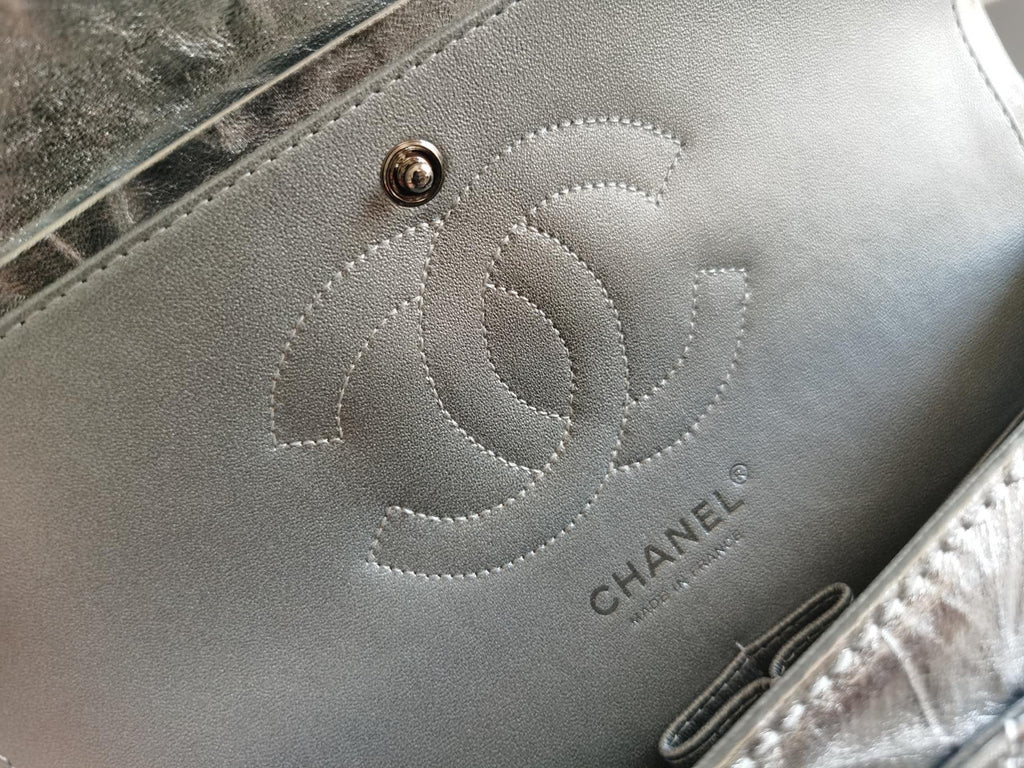Chanel 2.55 Handbag Metallic Crumpled Calfskin Silver