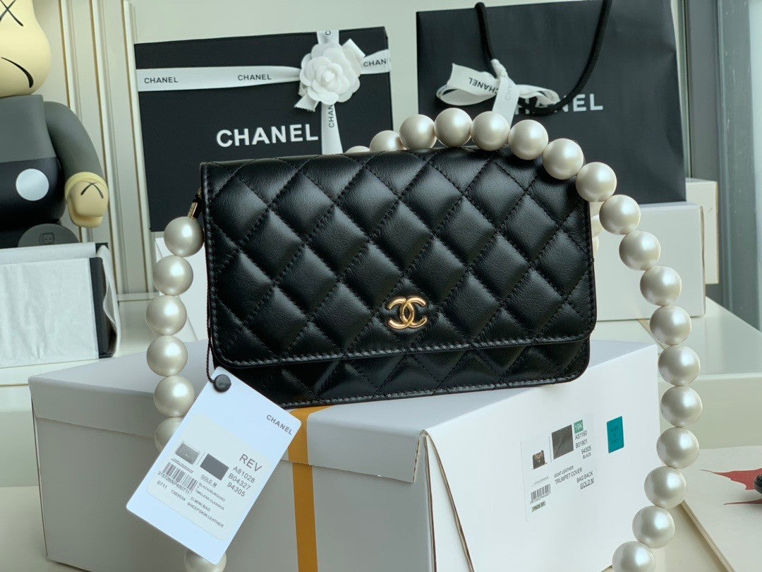 Chanel Clutch With Pearl Chain Black