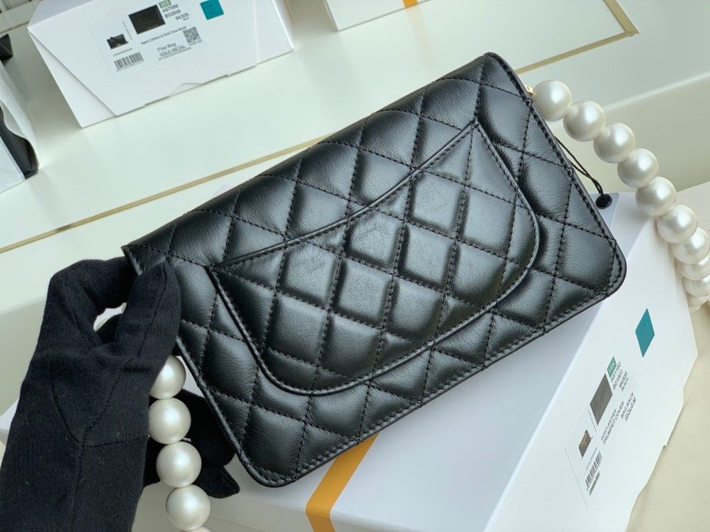 Chanel Clutch With Pearl Chain Black