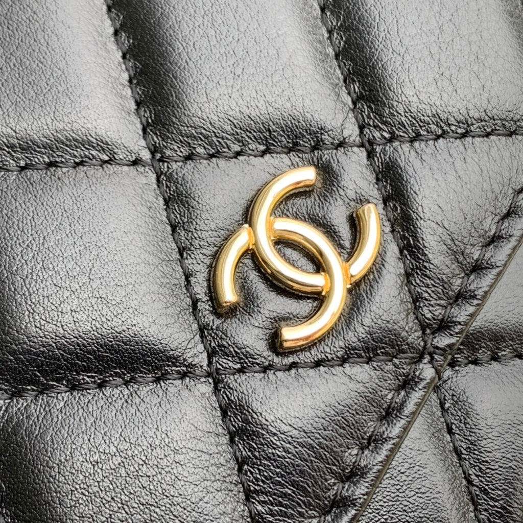 Chanel Clutch With Pearl Chain Black