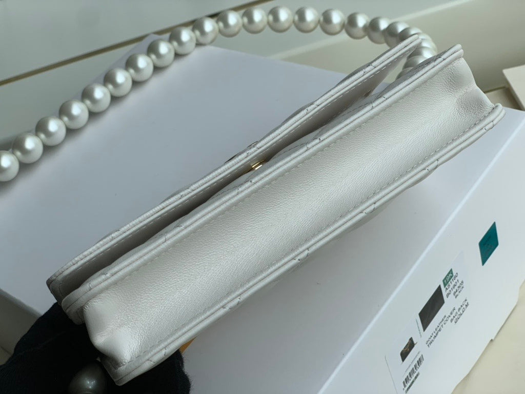 Chanel Clutch With Pearl Chain White
