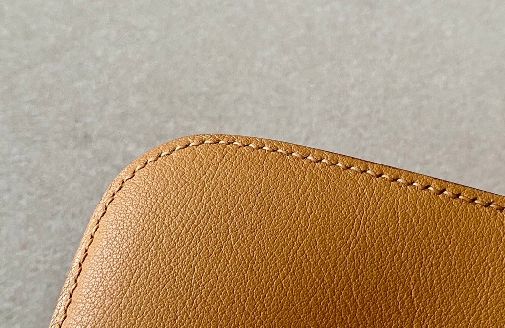 Hermes 4B Biscuit Constance 19cm Epsom Gold Hardware