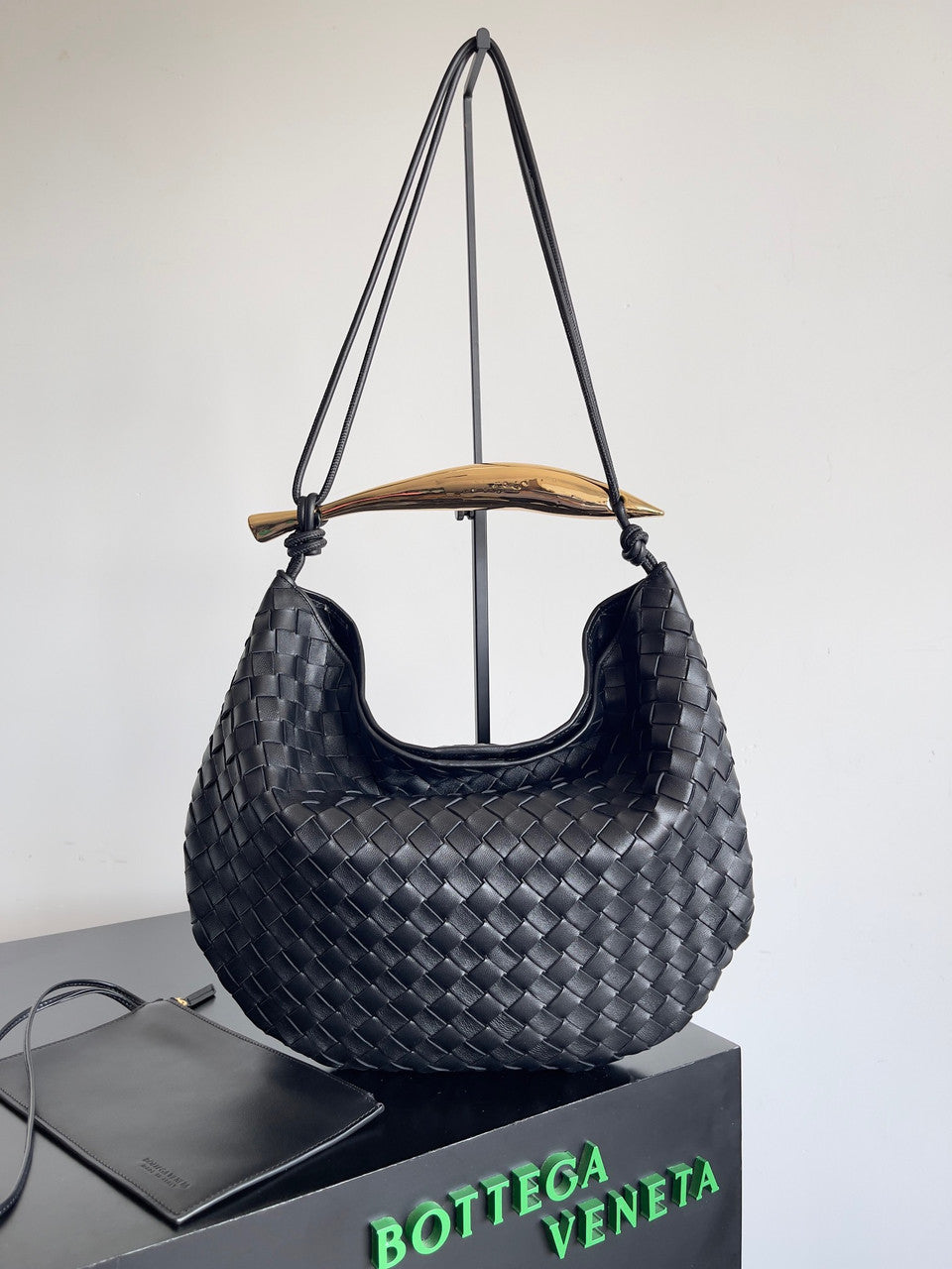 Bottega Veneta Medium Sardine