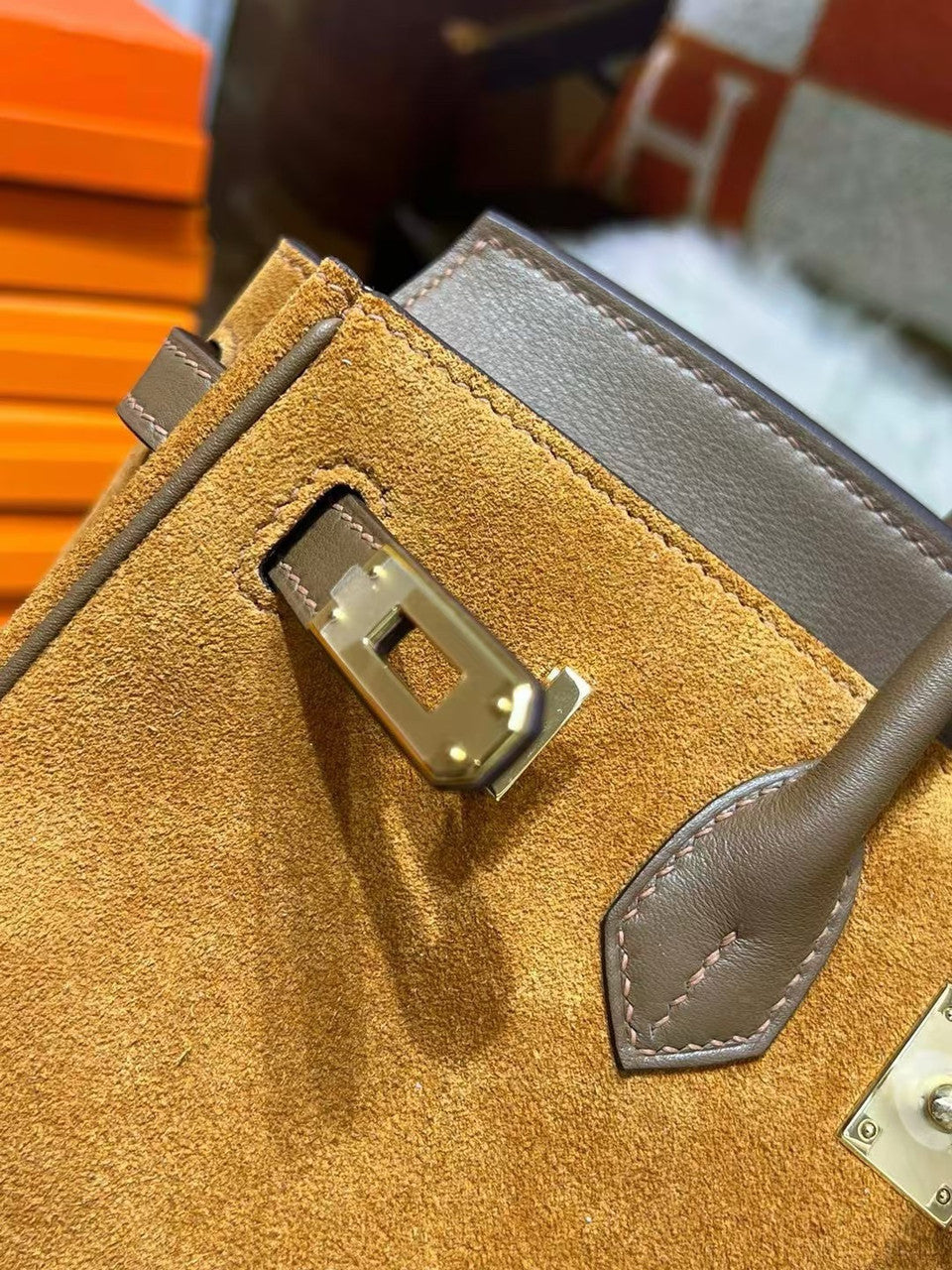 HERMÈS BIRKIN 25 GOLD VEAU DOBLIS SUEDE AND SWIFT LEATHER WITH GOLD HARDWARE Hermes