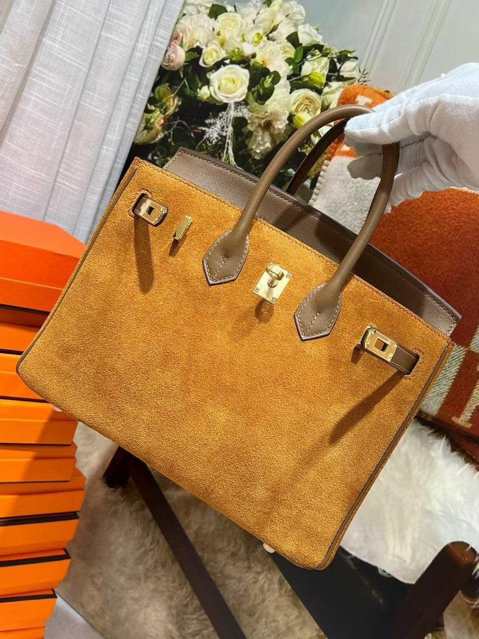 HERMÈS BIRKIN 25 GOLD VEAU DOBLIS SUEDE AND SWIFT LEATHER WITH GOLD HARDWARE Hermes