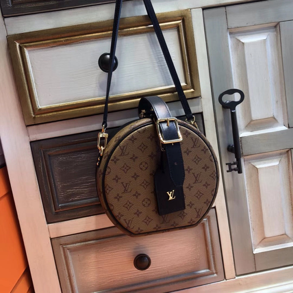 Louis Vuitton PETITE BOITE CHAPEAU M43510