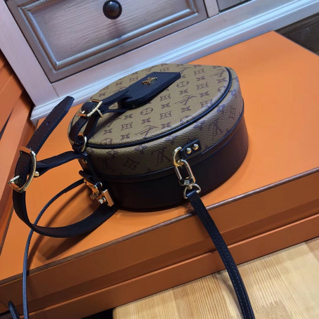 Louis Vuitton PETITE BOITE CHAPEAU M43510