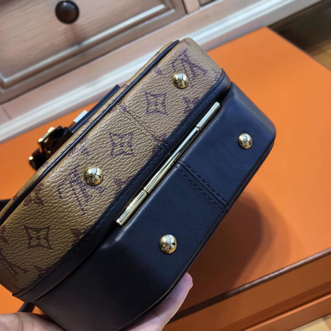Louis Vuitton PETITE BOITE CHAPEAU M43510