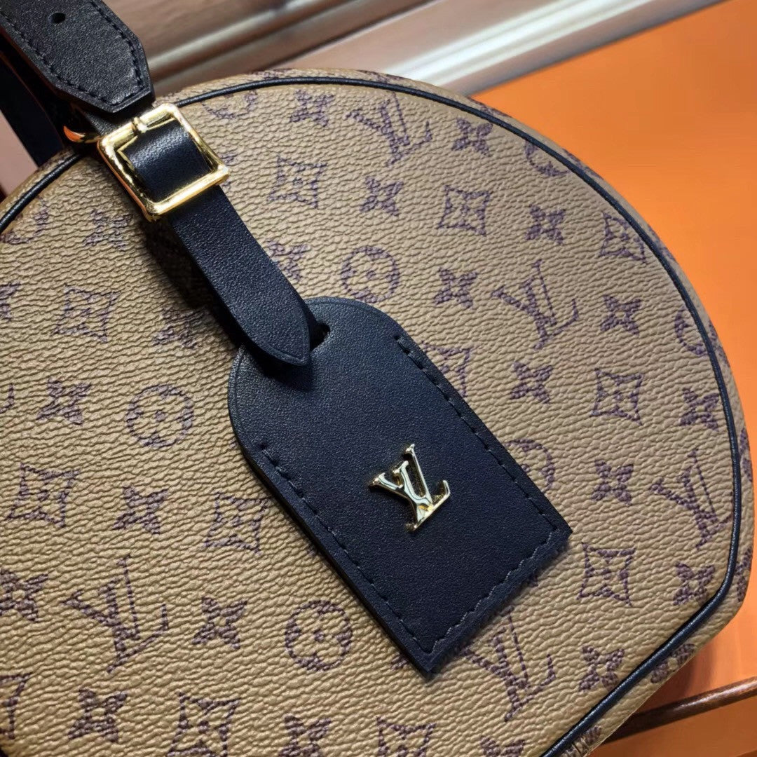 Louis Vuitton PETITE BOITE CHAPEAU M43510