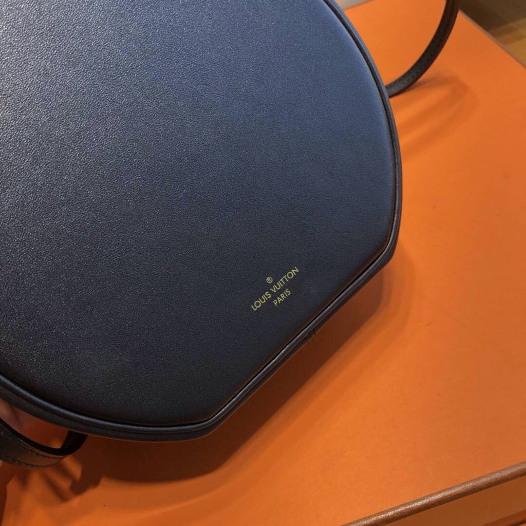 Louis Vuitton PETITE BOITE CHAPEAU M43510