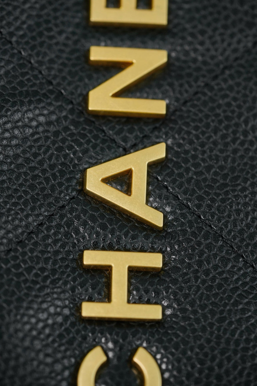 CHANEL 22 HANDBAG Caviar Black with Gold Hardware Medium SS 2024