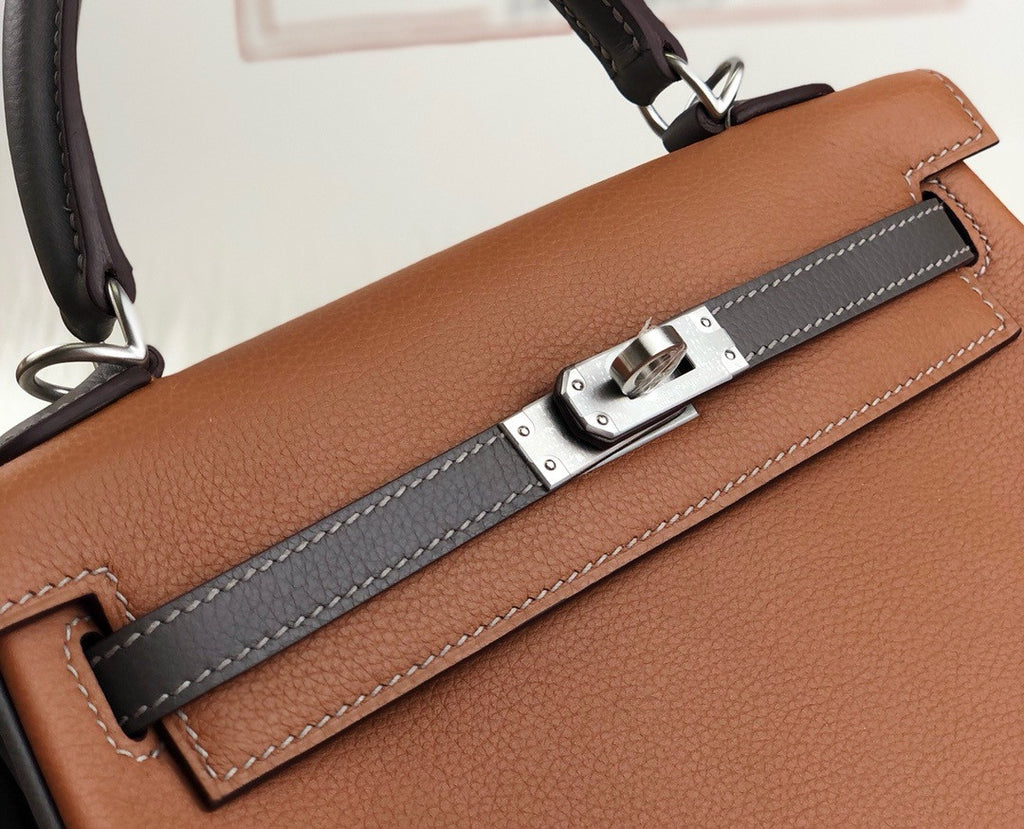 HERMÈS HSS Special Order Kelly 25 handbag in Gold and Etan Evercolor leather with Brushed Palladium hardware