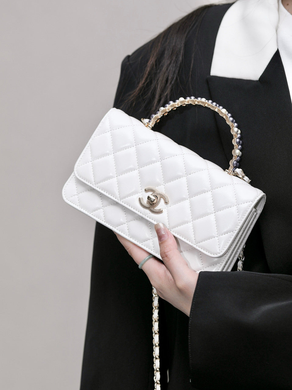 Chanel Imitation Pearls CLUTCH WITH CHAIN SS2024 WHITE