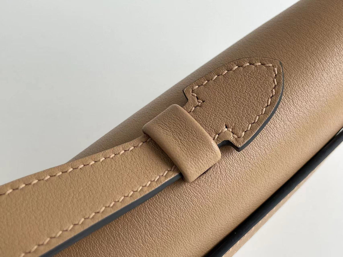 Hermes Kelly 31cm Cut Pochette  gold Swift PHW