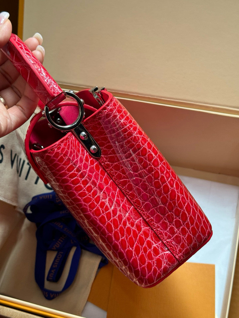 Louis Vuitton CAPUCINES MINI Crocodilien Brillant Red
