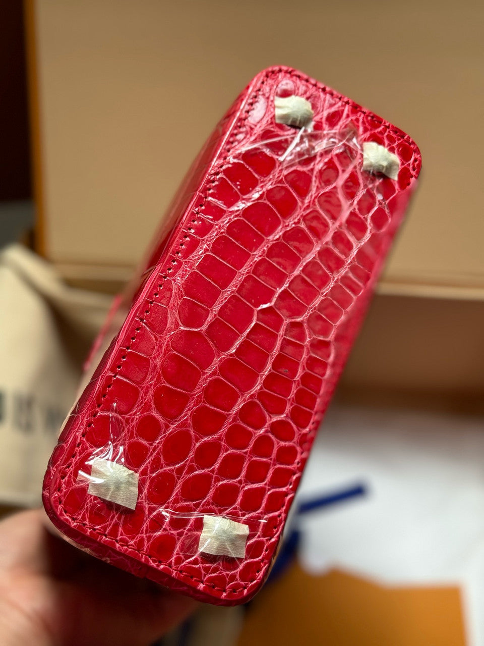 Louis Vuitton CAPUCINES MINI Crocodilien Brillant Red