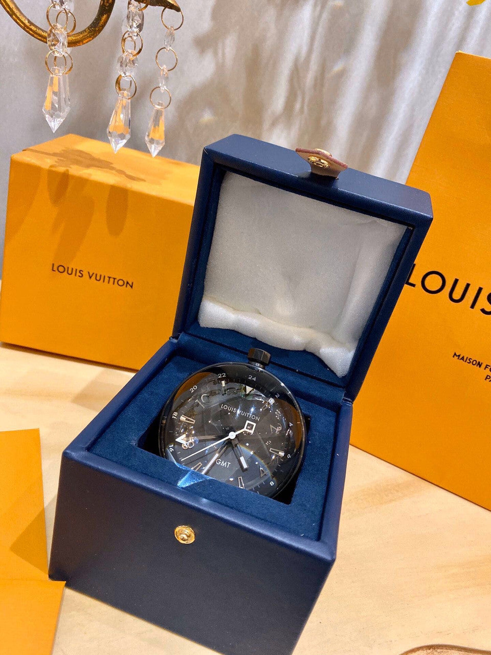 Louis Vuitton Q1Q000  TAMBOUR ALL BLACK TABLE CLOCK GMT