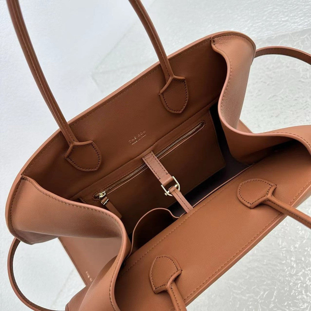 The Row Margaux belt 15  saddle bag Brown