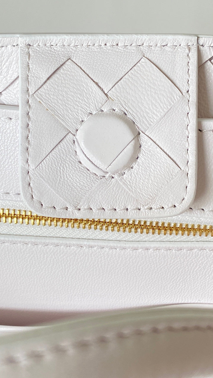 Bottega  Veneta Small Andiamo Bag White