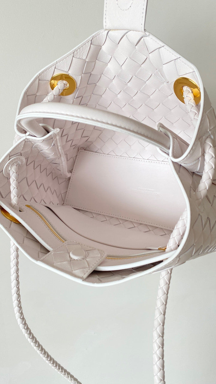 Bottega  Veneta Small Andiamo Bag White