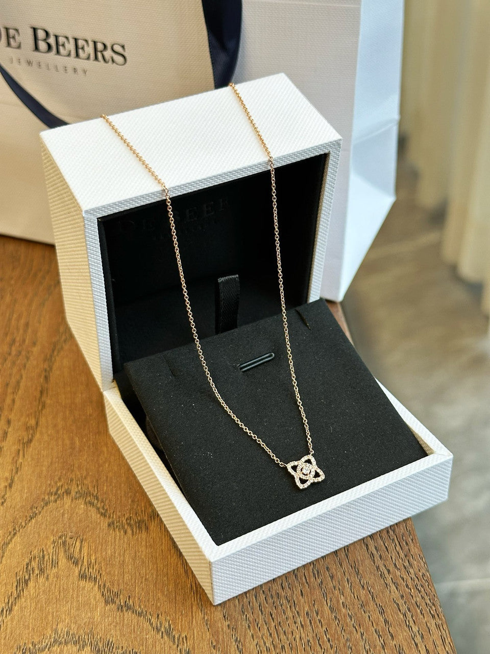 De Beers ENCHANTED LOTUS PENDANT IN ROSE GOLD