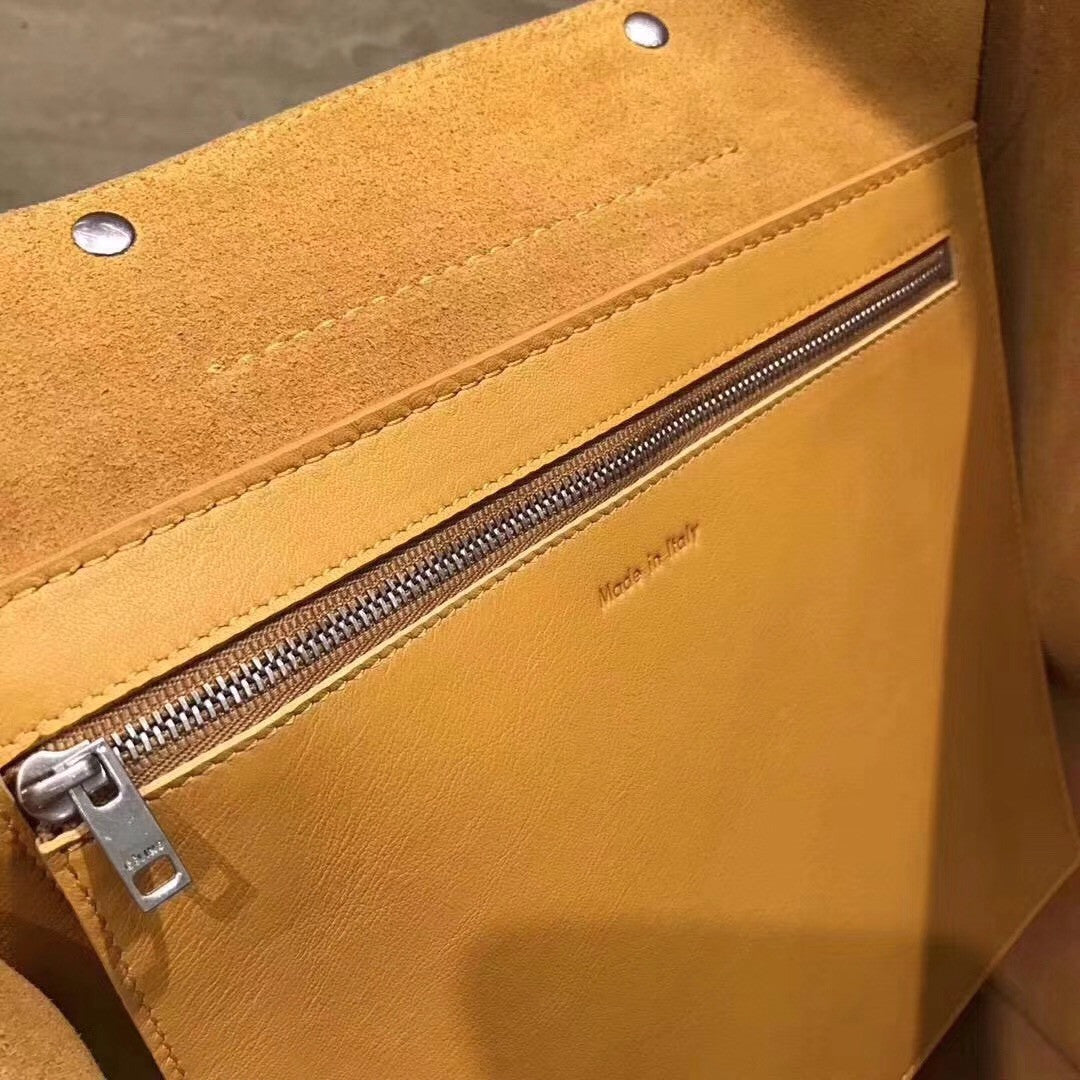 Celine MEDIUM BIG BAG WITH LONG STRAP IN SUPPLE GRAINED CALFSKIN HONEY