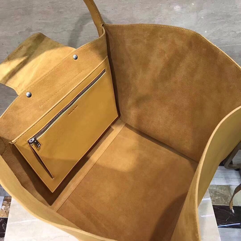 Celine MEDIUM BIG BAG WITH LONG STRAP IN SUPPLE GRAINED CALFSKIN HONEY