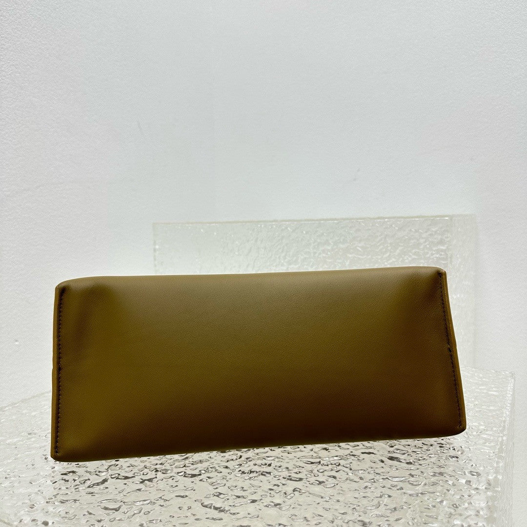 The Row Sienna leather shoulder bag Brown