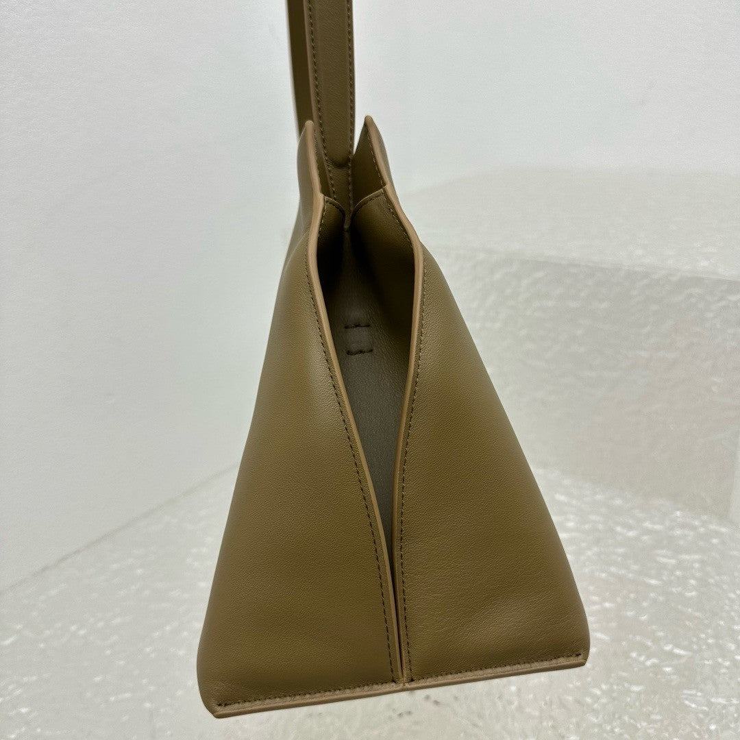 The Row Sienna leather shoulder bag Brown