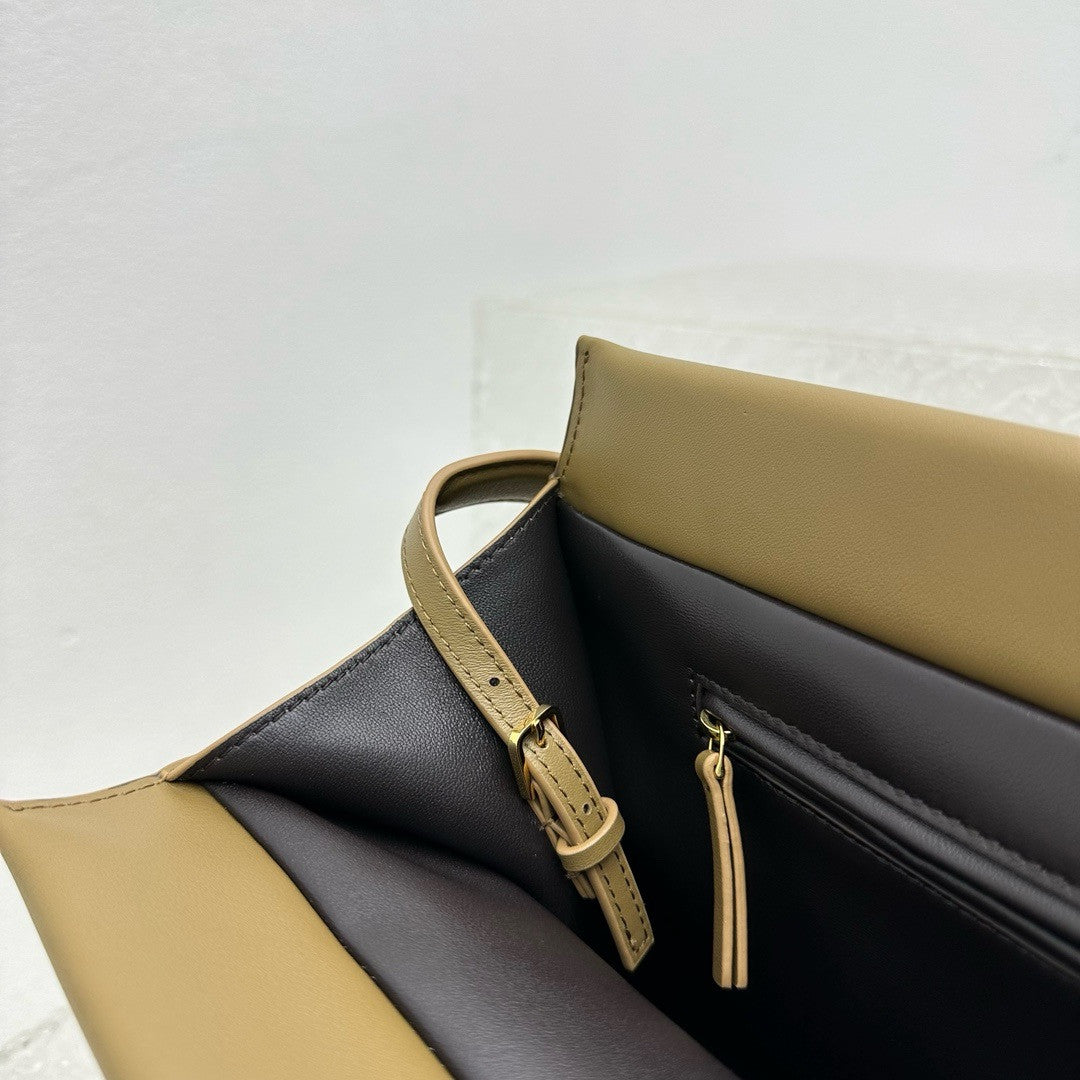 The Row Sienna leather shoulder bag Brown