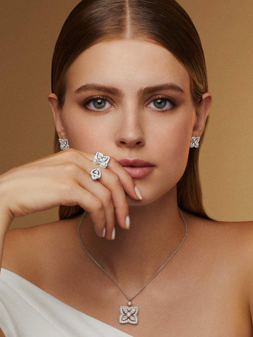De Beers ENCHANTED LOTUS PENDANT IN ROSE GOLD